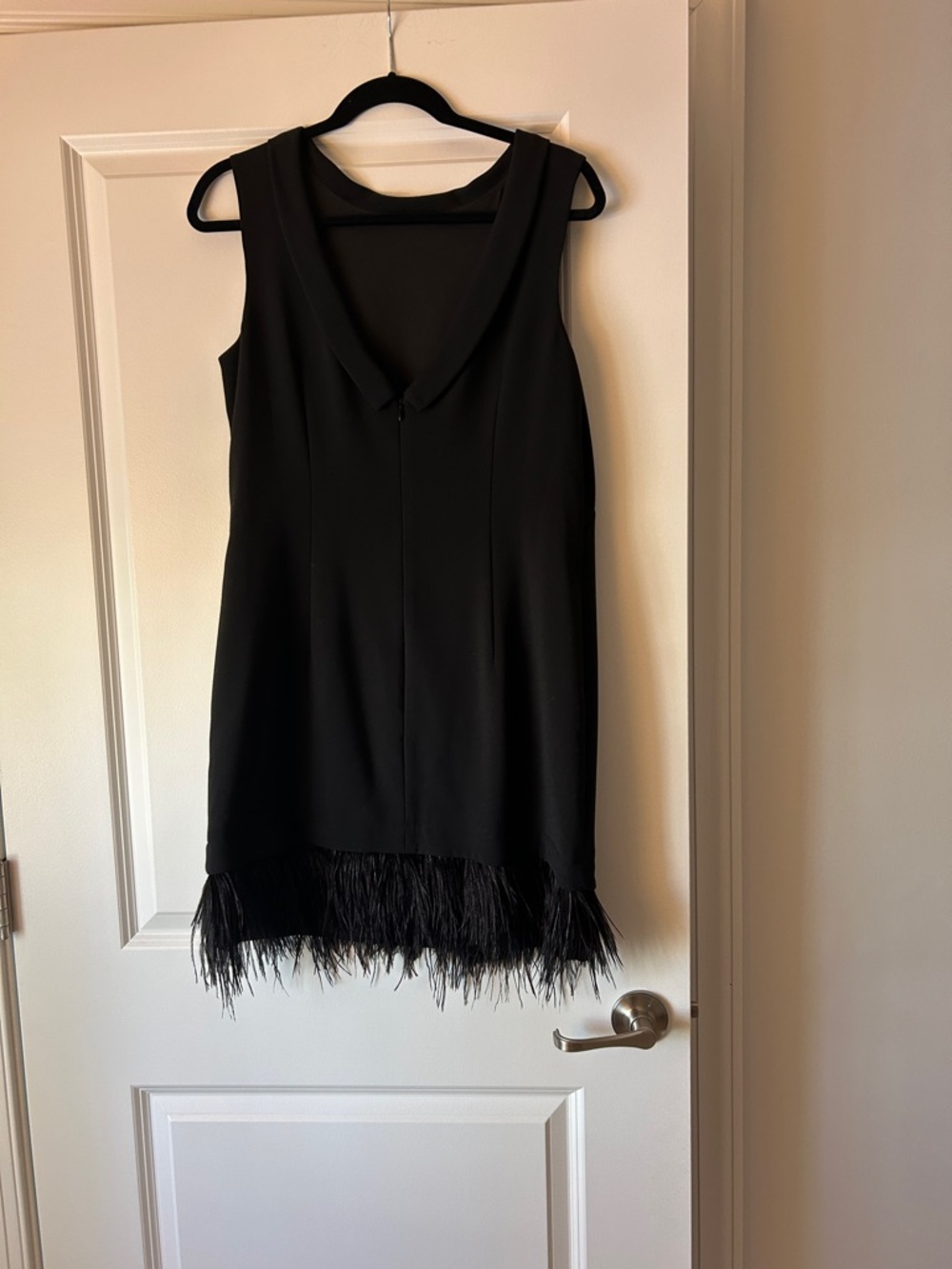 Ann Taylor Black Sleeveless Shift Dress with Feather Hem - Picture 2 of 2